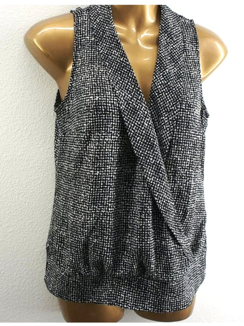 White House Black Market Cross Over Blouse size XS